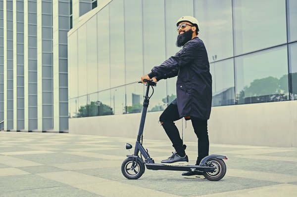 Découvrez la trottinette électrique teverun fighter mini : performance et confort